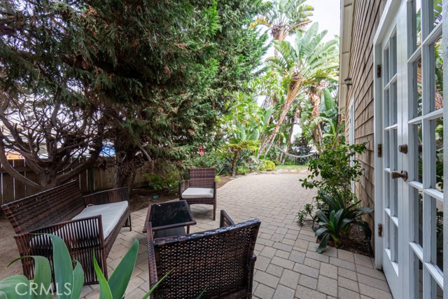 2022 Ernest Avenue, Redondo Beach, California 90278, 3 Bedrooms Bedrooms, ,1 BathroomBathrooms,Residential,Sold,Ernest,PW20211052