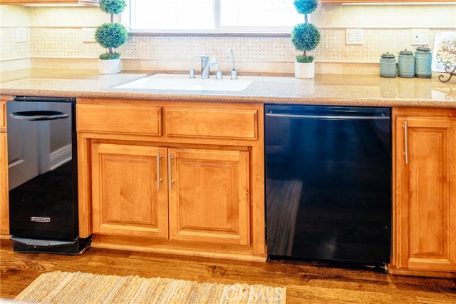 517 Longfellow Avenue, Manhattan Beach, California 90266, 4 Bedrooms Bedrooms, ,3 BathroomsBathrooms,Residential,Sold,Longfellow,SB19067192