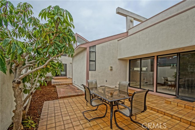 511 Marine Avenue, Manhattan Beach, California 90266, 3 Bedrooms Bedrooms, ,2 BathroomsBathrooms,Residential,Sold,Marine,SB19078478