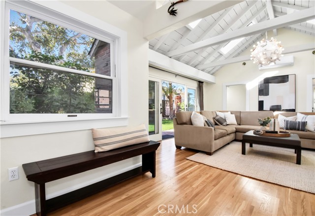 559 Avenue A, Redondo Beach, California 90277, 4 Bedrooms Bedrooms, ,2 BathroomsBathrooms,Residential,Sold,Avenue A,PV21028743