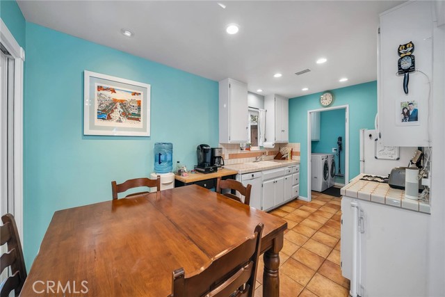 2308 Gates Avenue, Redondo Beach, California 90278, 3 Bedrooms Bedrooms, ,1 BathroomBathrooms,Residential,Sold,Gates,SB21062151