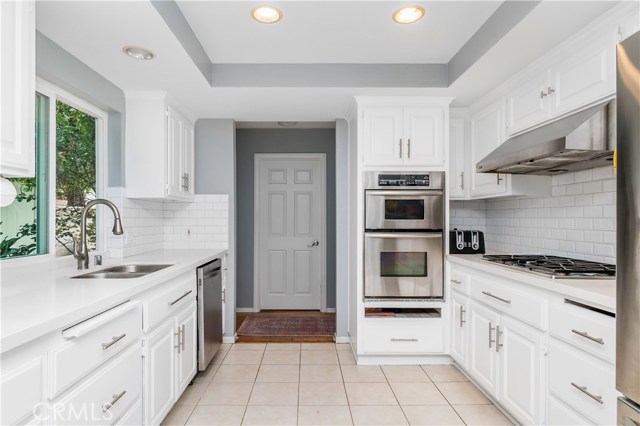 2416 Nelson Avenue, Redondo Beach, California 90278, 4 Bedrooms Bedrooms, ,2 BathroomsBathrooms,Residential,Sold,Nelson,SB20179840