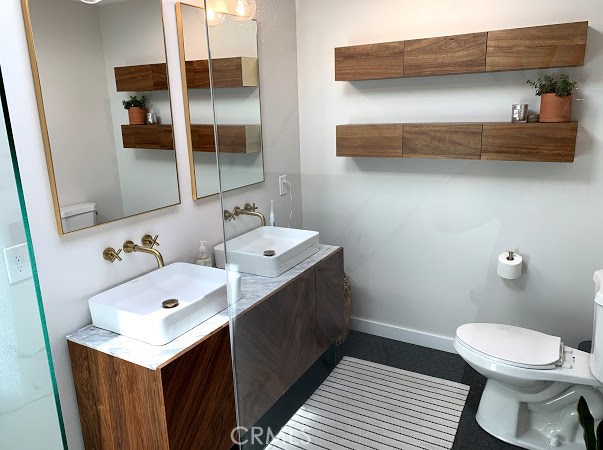 2001 Plant Avenue, Redondo Beach, California 90278, 3 Bedrooms Bedrooms, ,2 BathroomsBathrooms,Residential,Sold,Plant,SB20102366
