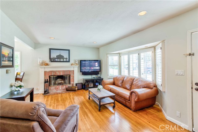 2409 Burritt Avenue, Redondo Beach, California 90278, 3 Bedrooms Bedrooms, ,1 BathroomBathrooms,Residential,Sold,Burritt,SB19085183