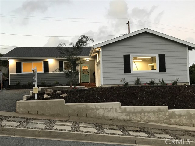 2049 Santa Rena Drive, Rancho Palos Verdes, California 90275, 4 Bedrooms Bedrooms, ,2 BathroomsBathrooms,Residential,Sold,Santa Rena,SB19026906