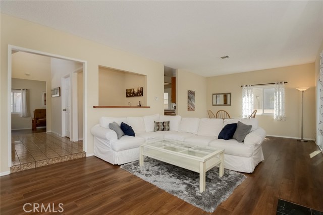 2220 Clark Lane, Redondo Beach, California 90278, 3 Bedrooms Bedrooms, ,3 BathroomsBathrooms,Residential,Sold,Clark,SB18100166