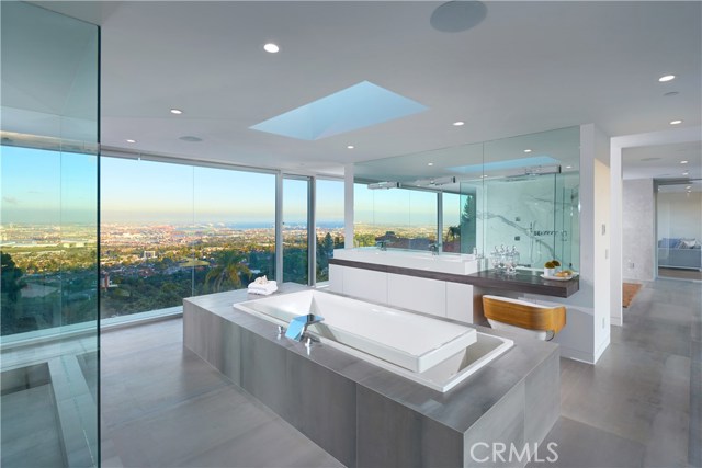 2822 Colt Road, Rancho Palos Verdes, California 90275, 5 Bedrooms Bedrooms, ,7 BathroomsBathrooms,Residential,Sold,Colt,SB19018833