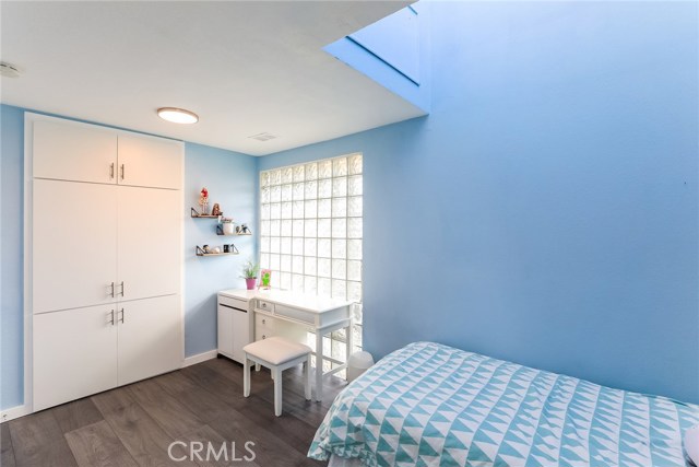 2121 Plant Avenue, Redondo Beach, California 90278, 4 Bedrooms Bedrooms, ,1 BathroomBathrooms,Residential,Sold,Plant,SB21007789