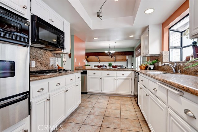 1709 Stanford Avenue, Redondo Beach, California 90278, 3 Bedrooms Bedrooms, ,2 BathroomsBathrooms,Residential,Sold,Stanford,SB19047031