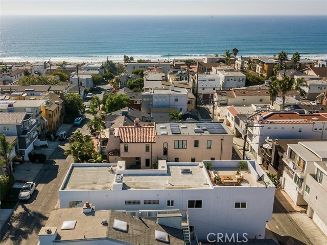 449 29TH Street, Manhattan Beach, California 90266, 4 Bedrooms Bedrooms, ,1 BathroomBathrooms,Residential,Sold,29TH,SB18244904