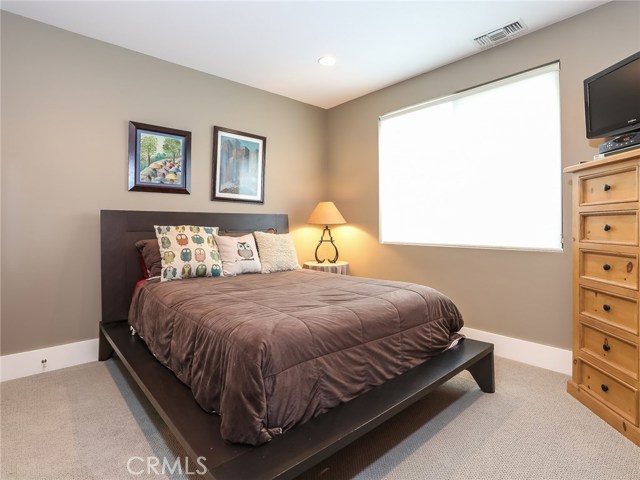 812 Juanita Avenue, Redondo Beach, California 90277, 5 Bedrooms Bedrooms, ,4 BathroomsBathrooms,Residential,Sold,Juanita,SB17114453