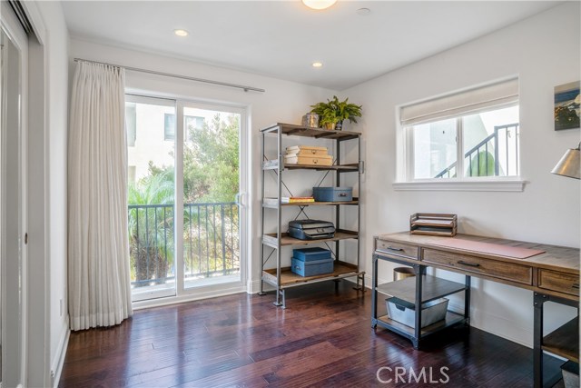 213 Seaview Street, Manhattan Beach, California 90266, 4 Bedrooms Bedrooms, ,3 BathroomsBathrooms,Residential,Sold,Seaview,SB19227675