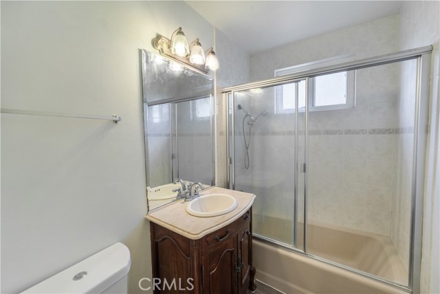 2517 Fisk Lane, Redondo Beach, California 90278, 4 Bedrooms Bedrooms, ,3 BathroomsBathrooms,Residential,Sold,Fisk,SB19239159