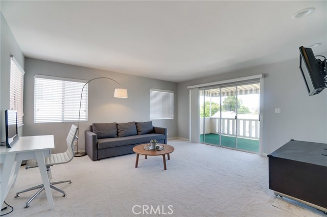 1932 Graham Avenue, Redondo Beach, California 90278, 4 Bedrooms Bedrooms, ,2 BathroomsBathrooms,Residential,Sold,Graham,SB18127295