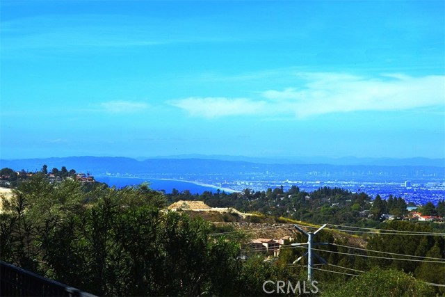 18 Mela Lane, Rancho Palos Verdes, California 90275, 3 Bedrooms Bedrooms, ,2 BathroomsBathrooms,Residential,Sold,Mela,PV17093225