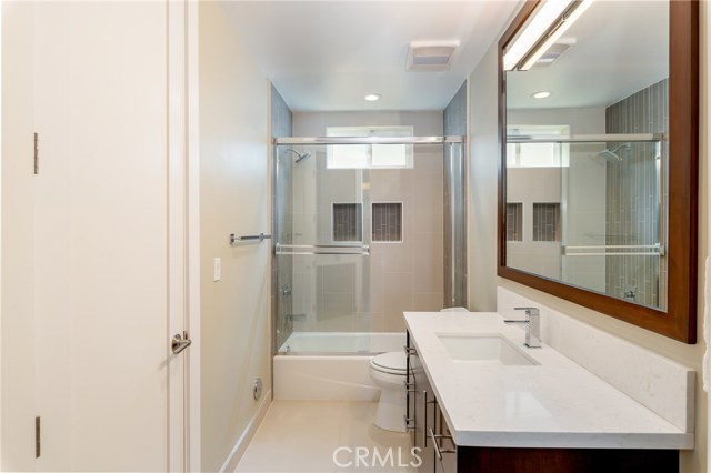Full bathroom on the first level