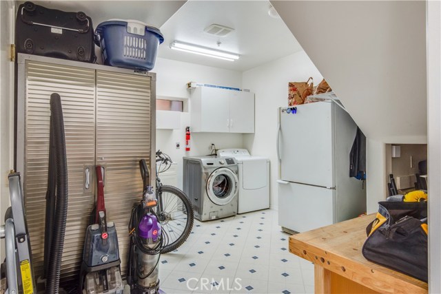 2605 Inglewood Avenue, Redondo Beach, California 90278, 4 Bedrooms Bedrooms, ,1 BathroomBathrooms,Residential,Sold,Inglewood,SB18180144