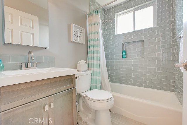 2407 Harriman Lane, Redondo Beach, California 90278, 4 Bedrooms Bedrooms, ,2 BathroomsBathrooms,Residential,Sold,Harriman,SB20169049