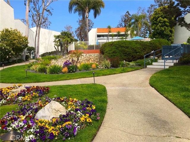 603 Prospect Avenue, Redondo Beach, California 90277, 2 Bedrooms Bedrooms, ,2 BathroomsBathrooms,Residential,Sold,Prospect,SB18144675