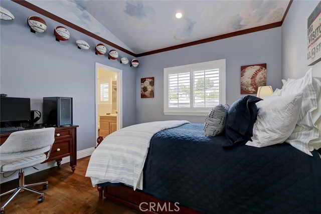 579 29th Street, Manhattan Beach, California 90266, 5 Bedrooms Bedrooms, ,4 BathroomsBathrooms,Residential,Sold,29th,SB21057562