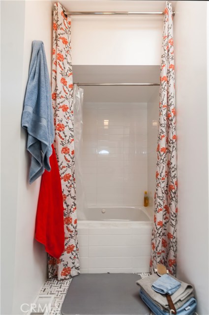 3621 Alma Avenue, Manhattan Beach, California 90266, 4 Bedrooms Bedrooms, ,3 BathroomsBathrooms,Residential,Sold,Alma,SB19196164