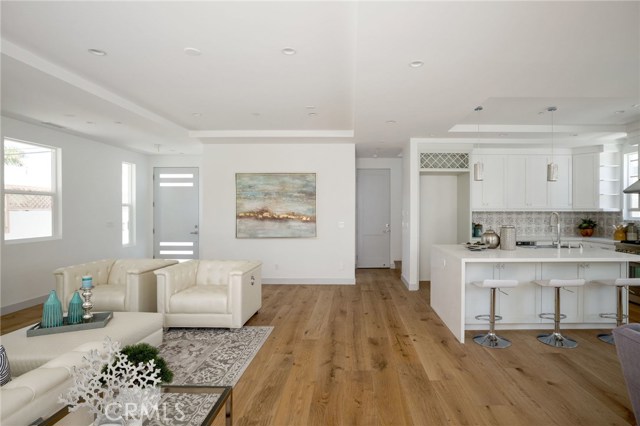 2006 Morgan Lane, Redondo Beach, California 90278, 4 Bedrooms Bedrooms, ,3 BathroomsBathrooms,Residential,Sold,Morgan,SB20119516