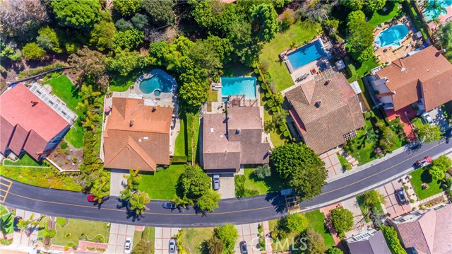 34 Horseshoe Lane, Rolling Hills Estates, California 90274, 4 Bedrooms Bedrooms, ,4 BathroomsBathrooms,Residential,Sold,Horseshoe,SB18061448