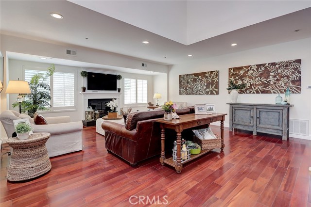 411 Avenue F, Redondo Beach, California 90277, 5 Bedrooms Bedrooms, ,4 BathroomsBathrooms,Residential,Sold,Avenue F,SB20102967