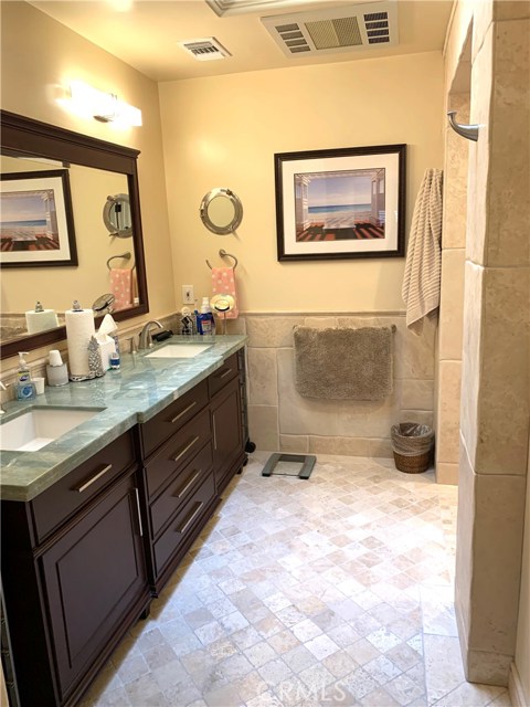 7 Nantucket Place, Manhattan Beach, California 90266, 2 Bedrooms Bedrooms, ,2 BathroomsBathrooms,Residential,Sold,Nantucket,SB20119729