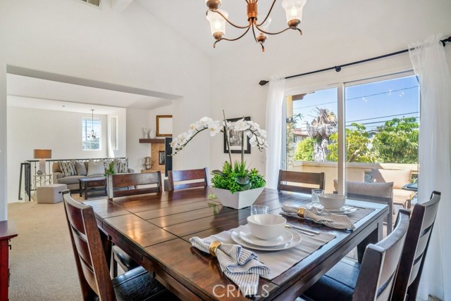 2104 Vanderbilt Lane, Redondo Beach, California 90278, 3 Bedrooms Bedrooms, ,3 BathroomsBathrooms,Residential,Sold,Vanderbilt,SB18228113