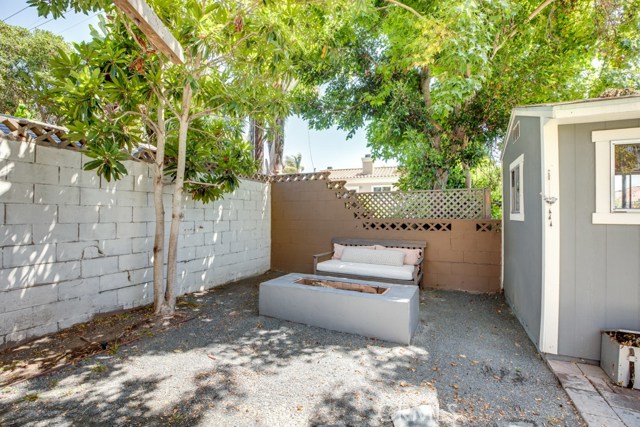 904 Knob Hill Avenue, Redondo Beach, California 90277, 4 Bedrooms Bedrooms, ,2 BathroomsBathrooms,Residential,Sold,Knob Hill,SB20157214