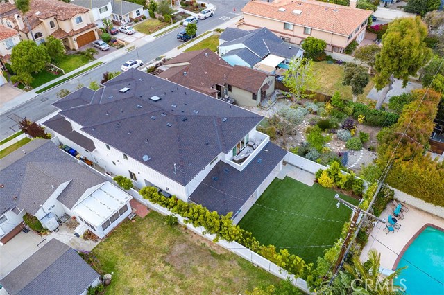 1450 23rd Street, Manhattan Beach, California 90266, 5 Bedrooms Bedrooms, ,2 BathroomsBathrooms,Residential,Sold,23rd,SB19093851