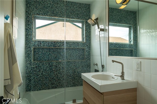 2511 Alvord Lane, Redondo Beach, California 90278, 3 Bedrooms Bedrooms, ,3 BathroomsBathrooms,Residential,Sold,Alvord,SB20062020