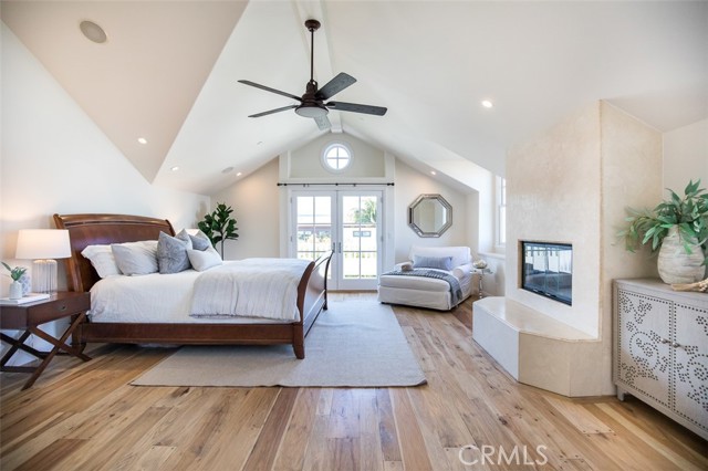 400 1st Street, Manhattan Beach, California 90266, 5 Bedrooms Bedrooms, ,5 BathroomsBathrooms,Residential,Sold,1st,SB21021125