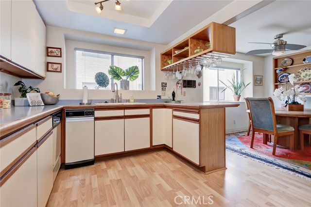 2501 Grant Avenue, Redondo Beach, California 90278, 3 Bedrooms Bedrooms, ,2 BathroomsBathrooms,Residential,Sold,Grant,SB19107717