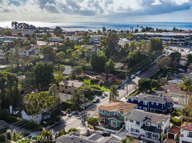 1161 2nd Street, Manhattan Beach, California 90266, 5 Bedrooms Bedrooms, ,4 BathroomsBathrooms,Residential,Sold,2nd,PV19028354