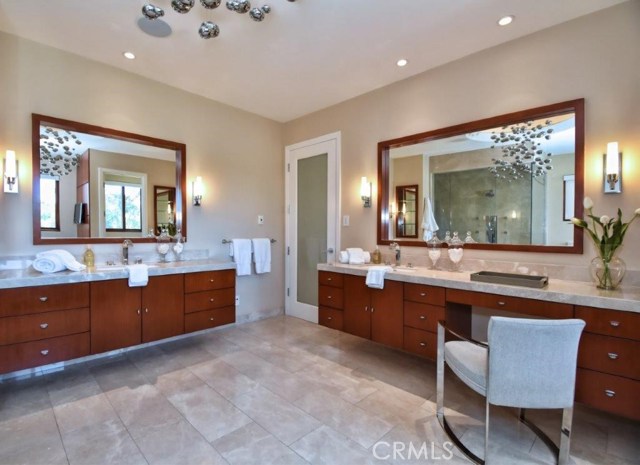 Master Bathroom with Double Vanity Area