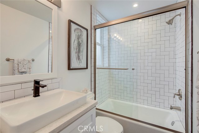 2022 Robinson Street, Redondo Beach, California 90278, 5 Bedrooms Bedrooms, ,4 BathroomsBathrooms,Residential,Sold,Robinson,SB19046293