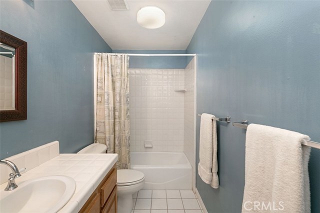 2715 Grant Avenue, Redondo Beach, California 90278, 3 Bedrooms Bedrooms, ,2 BathroomsBathrooms,Residential,Sold,Grant,SB20048307