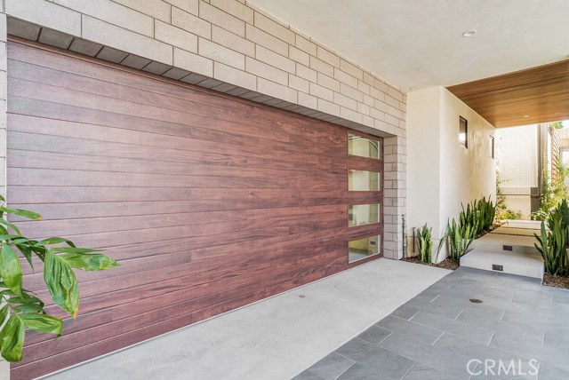 1832 Pacific Coast Highway, Hermosa Beach, California 90254, 3 Bedrooms Bedrooms, ,3 BathroomsBathrooms,Residential,Sold,Pacific Coast Highway,SB18123044