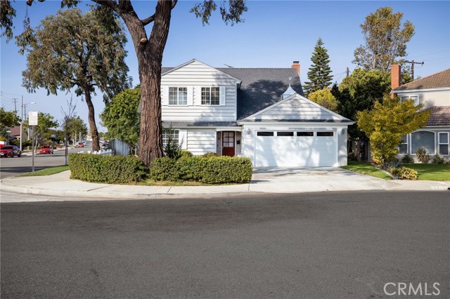 608 Faye Lane, Redondo Beach, California 90277, 4 Bedrooms Bedrooms, ,1 BathroomBathrooms,Residential,Sold,Faye,SB20214694