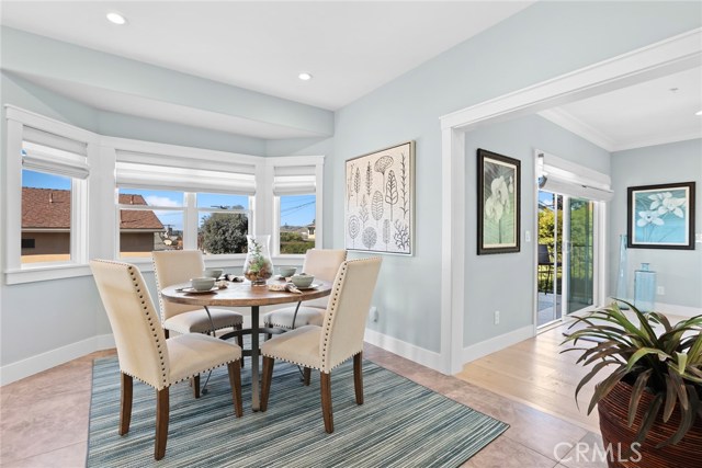 313 Avenue F, Redondo Beach, California 90277, 5 Bedrooms Bedrooms, ,4 BathroomsBathrooms,Residential,Sold,Avenue F,OC21017149