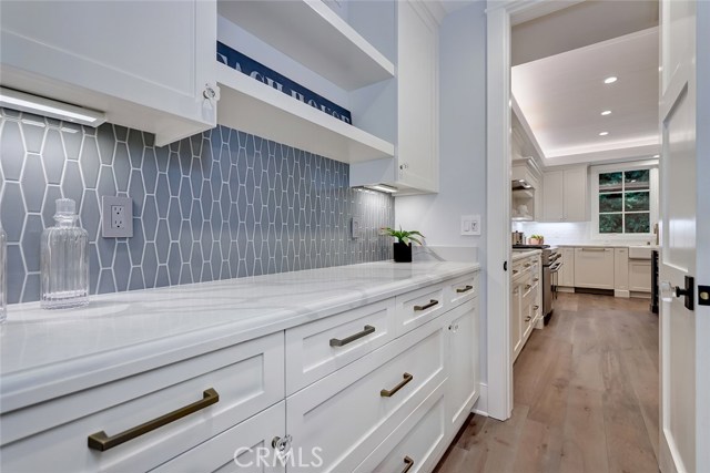 1716 Oak Avenue, Manhattan Beach, California 90266, 5 Bedrooms Bedrooms, ,5 BathroomsBathrooms,Residential,Sold,Oak,SB19008718