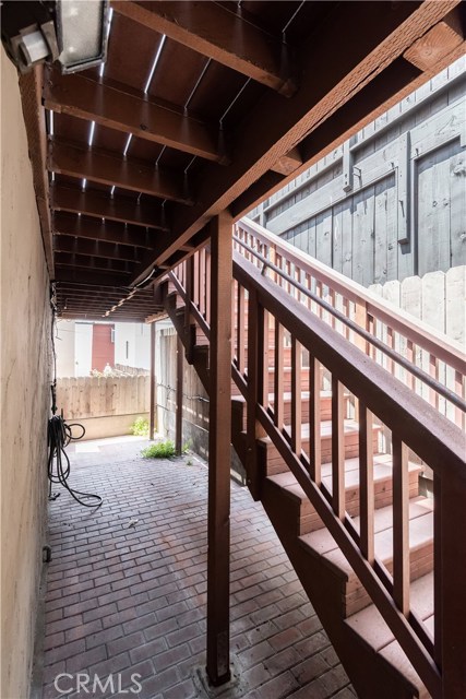 205 40th Street, Manhattan Beach, California 90266, 2 Bedrooms Bedrooms, ,1 BathroomBathrooms,Residential,Sold,40th,SB20076163