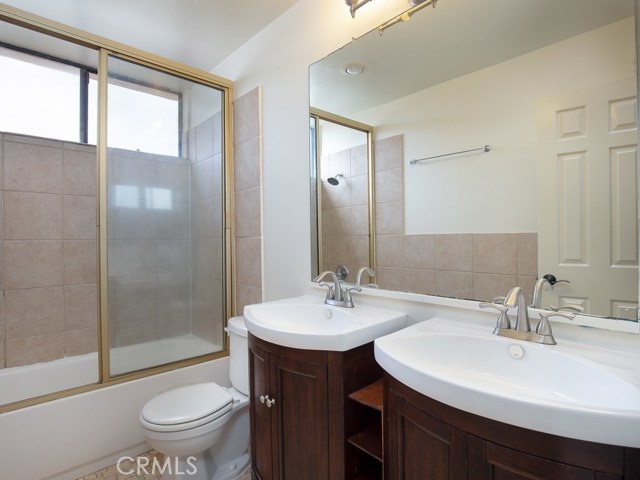 2115 Farrell Avenue, Redondo Beach, California 90278, 3 Bedrooms Bedrooms, ,1 BathroomBathrooms,Residential,Sold,Farrell,SB18148131