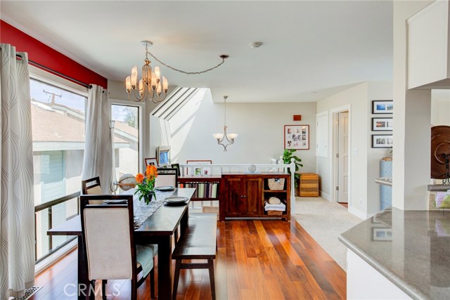 217 Helberta Avenue, Redondo Beach, California 90277, 3 Bedrooms Bedrooms, ,2 BathroomsBathrooms,Residential,Sold,Helberta,SB19082570