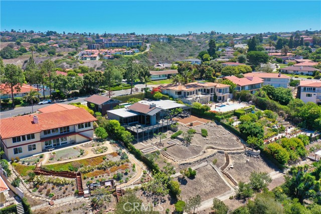 6810 Crest Road, Rancho Palos Verdes, California 90275, 3 Bedrooms Bedrooms, ,3 BathroomsBathrooms,Residential,Sold,Crest,PV21168023