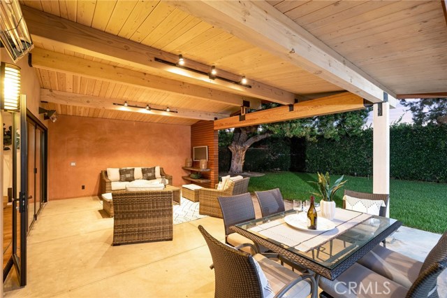 1421 17th Street, Manhattan Beach, California 90266, 3 Bedrooms Bedrooms, ,1 BathroomBathrooms,Residential,Sold,17th,SB20170029