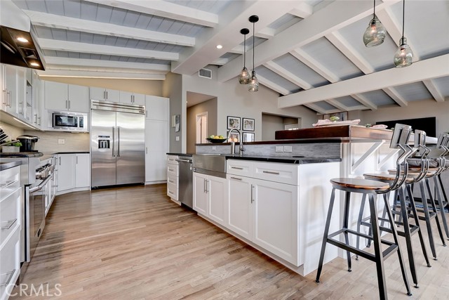 2317 Elm Avenue, Manhattan Beach, California 90266, 4 Bedrooms Bedrooms, ,3 BathroomsBathrooms,Residential,Sold,Elm,SB21152627