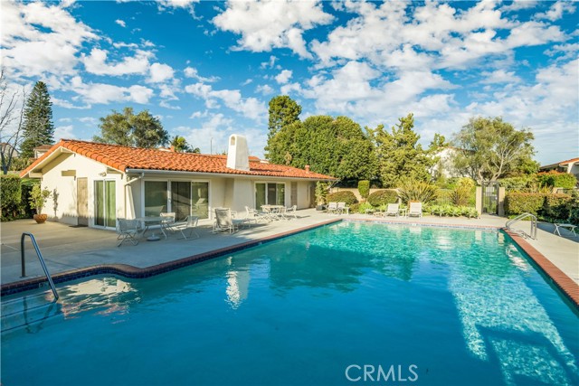 7 Via Granada, Rolling Hills Estates, California 90274, 3 Bedrooms Bedrooms, ,1 BathroomBathrooms,Residential,Sold,Via Granada,PV21057173